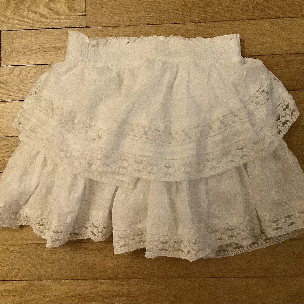 American Eagle White Ruffle Skirt Size: XS